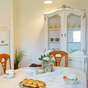 Hébergement de vacances Jardin With Free Cowered Parking, Zadar